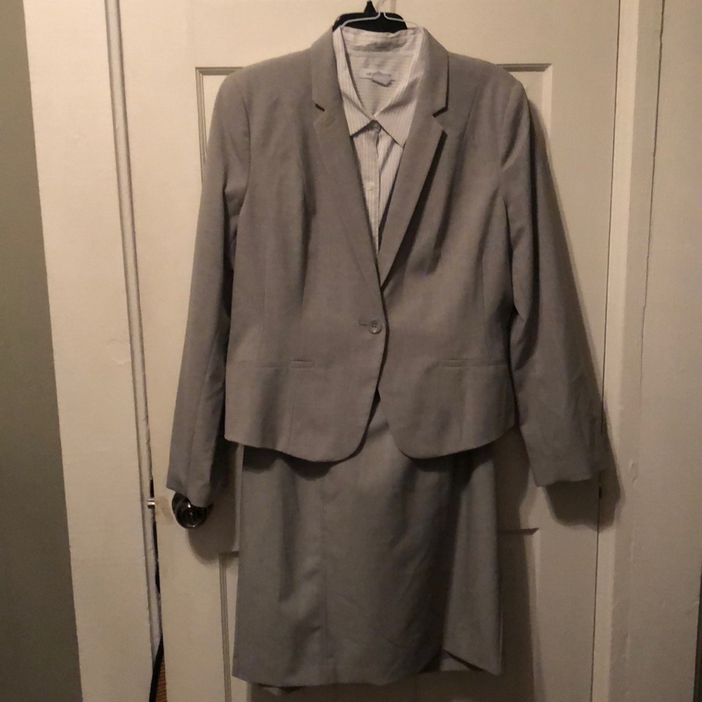 Three-piece suit